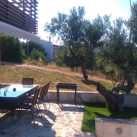 Maisonette Close To The Beach Nikiti  Exterior photo
