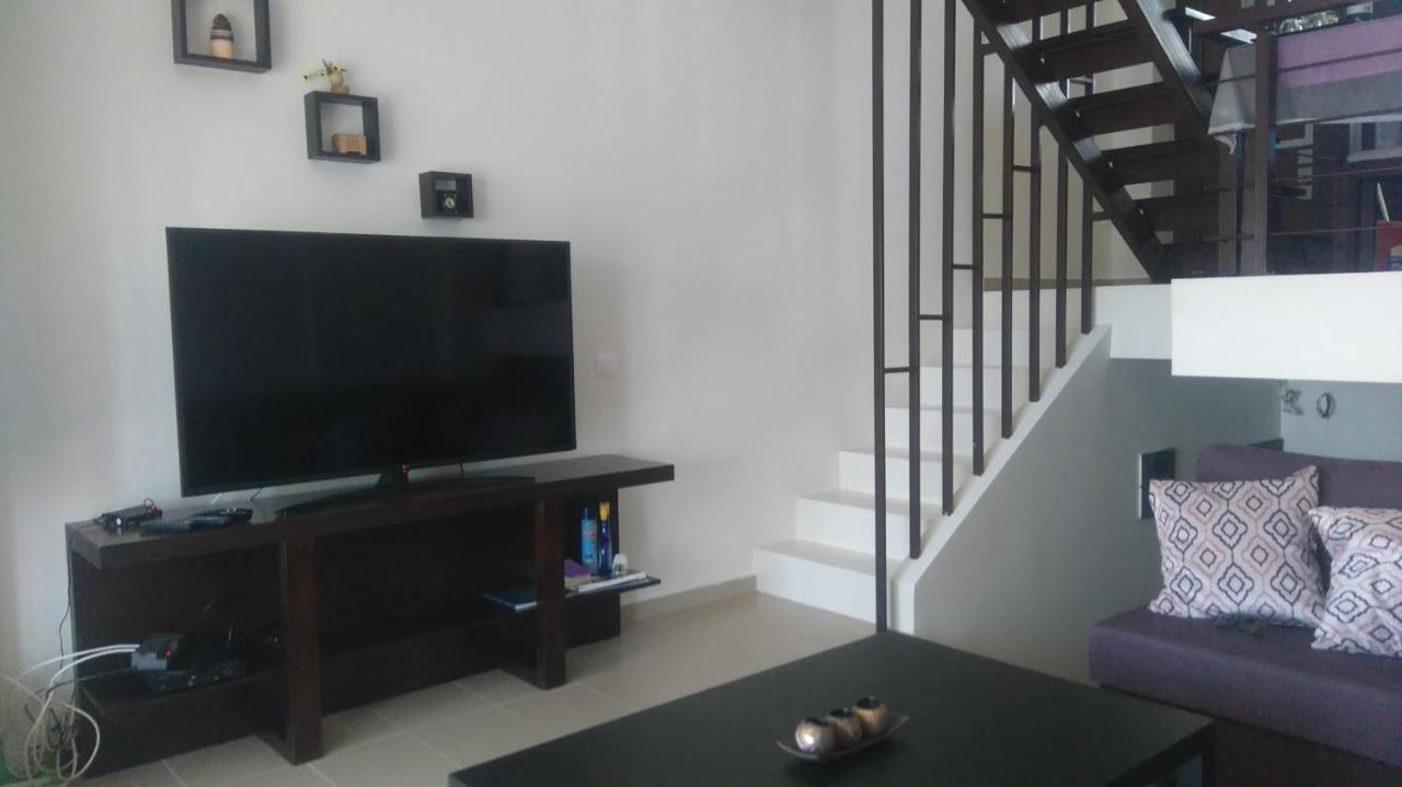 Maisonette Close To The Beach Nikiti  Exterior photo